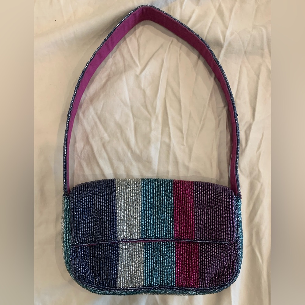 Beaded shoulder bag